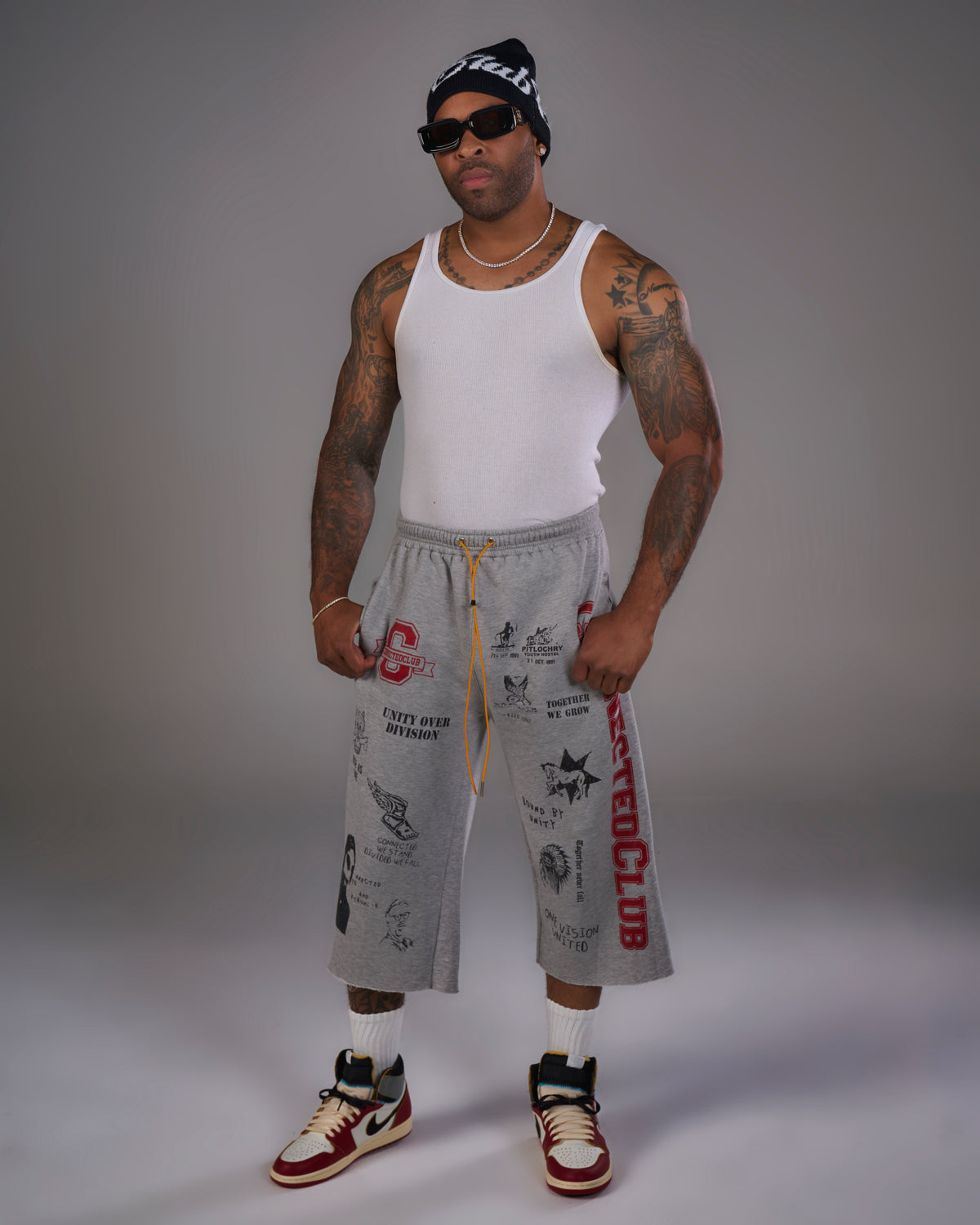 CONNECTED CLUB ARTSY CUT OFF SWEATPANTS
