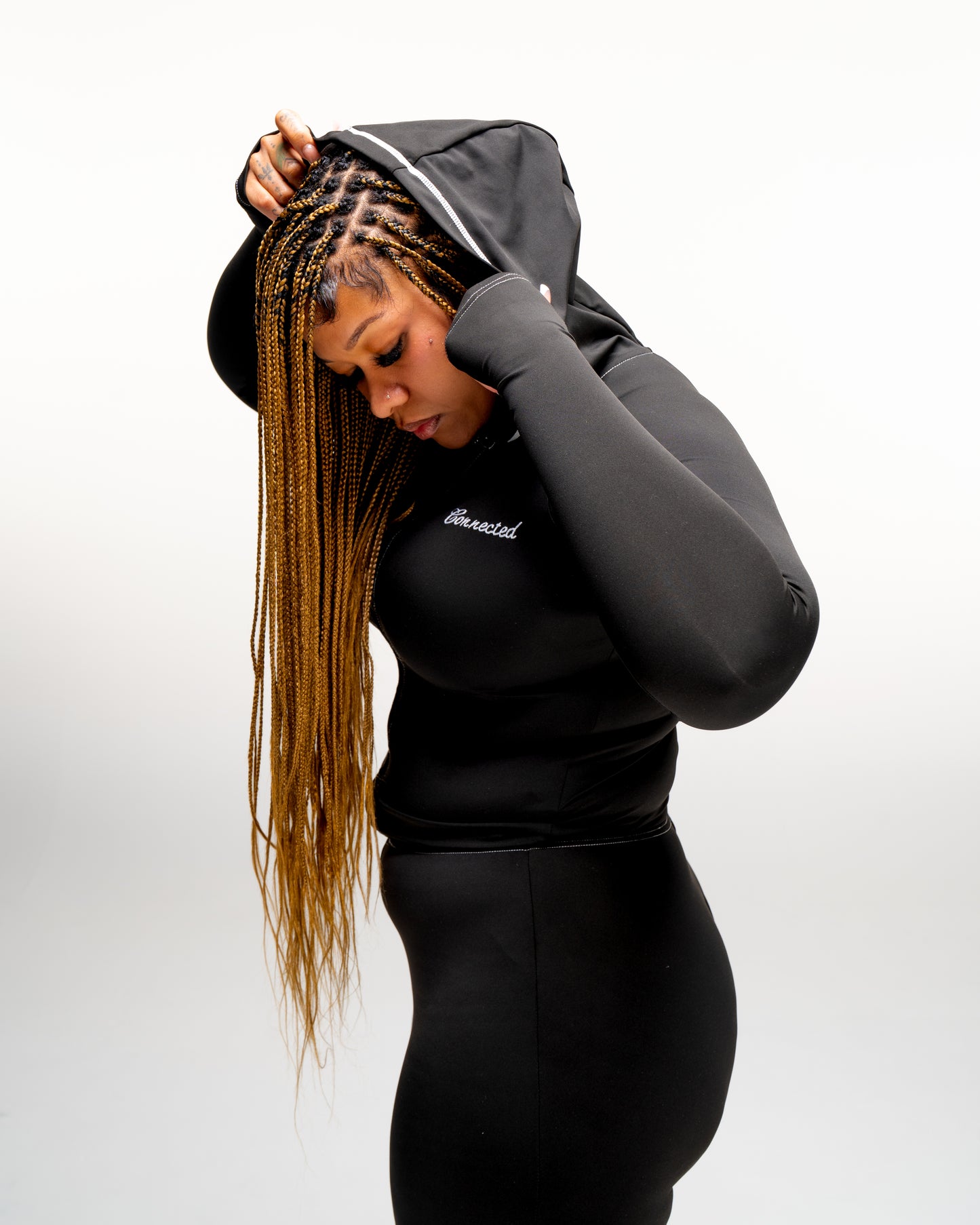 CONNECTED CLUB WOMENS SIGNATURE BLACK SWEATSUIT